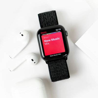 Apple Watch Series 3 (GPS, 38мм)